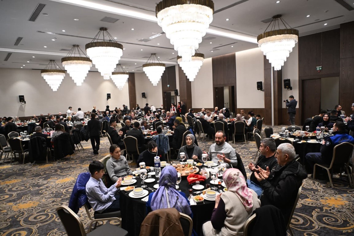 Kartepe’de Ramazan ayının ilk iftarında şehit aileleri ve gaziler bir araya geldi
