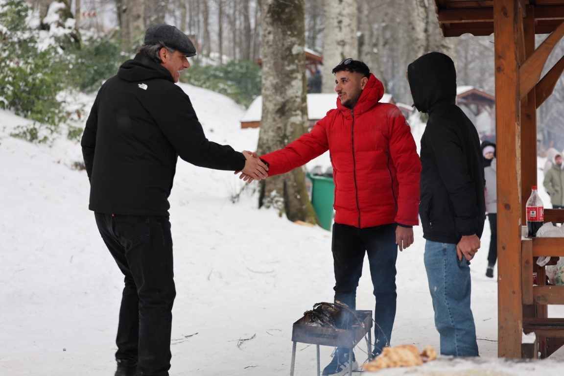 Kartepe’deki mesire alanı kışın da misafirlerini ağırlıyor
