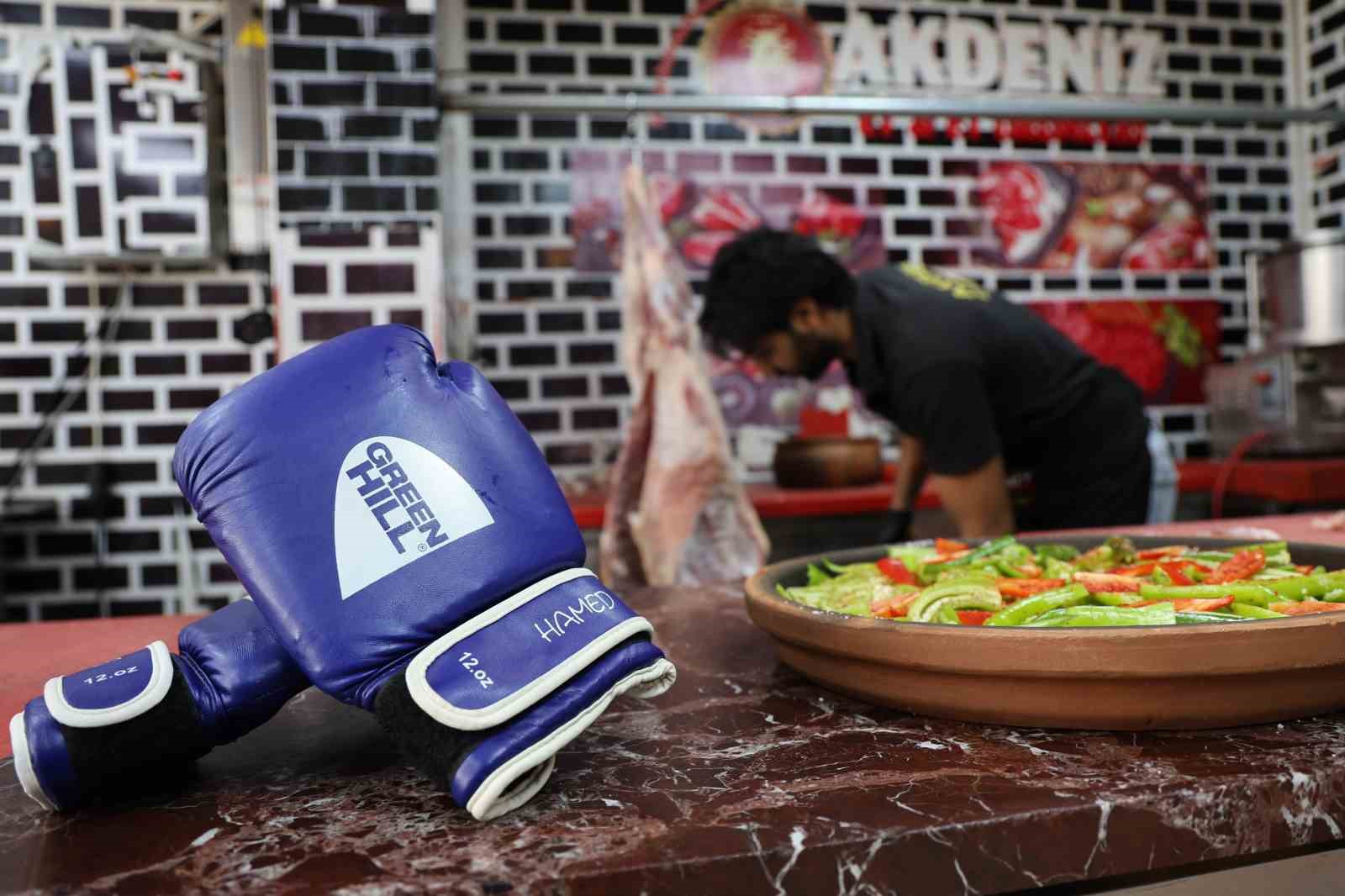 Kasap önlüğünden şampiyonluk kürsüsüne
