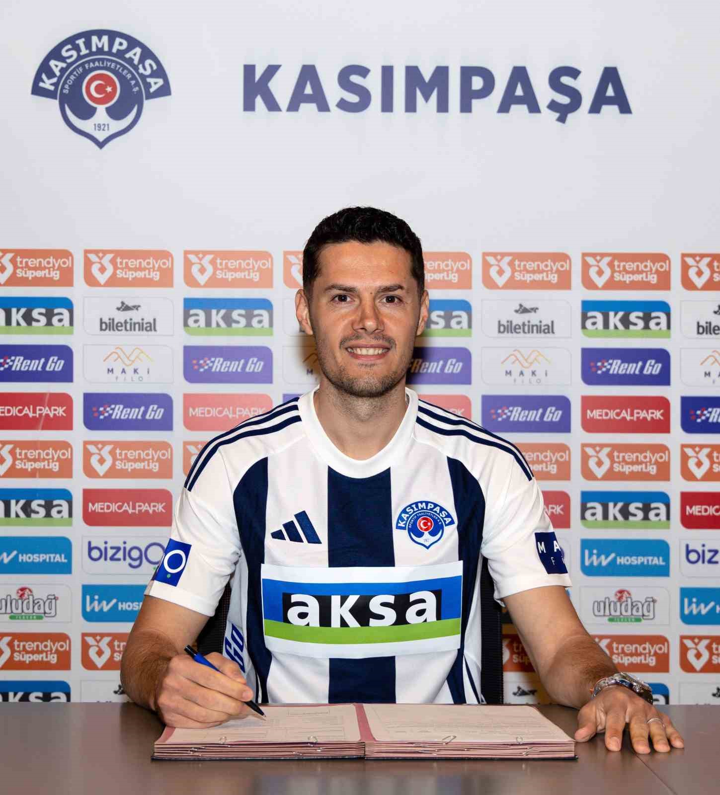 Kasımpaşa, Haris Hajradinovic ile sözleşme yeniledi
