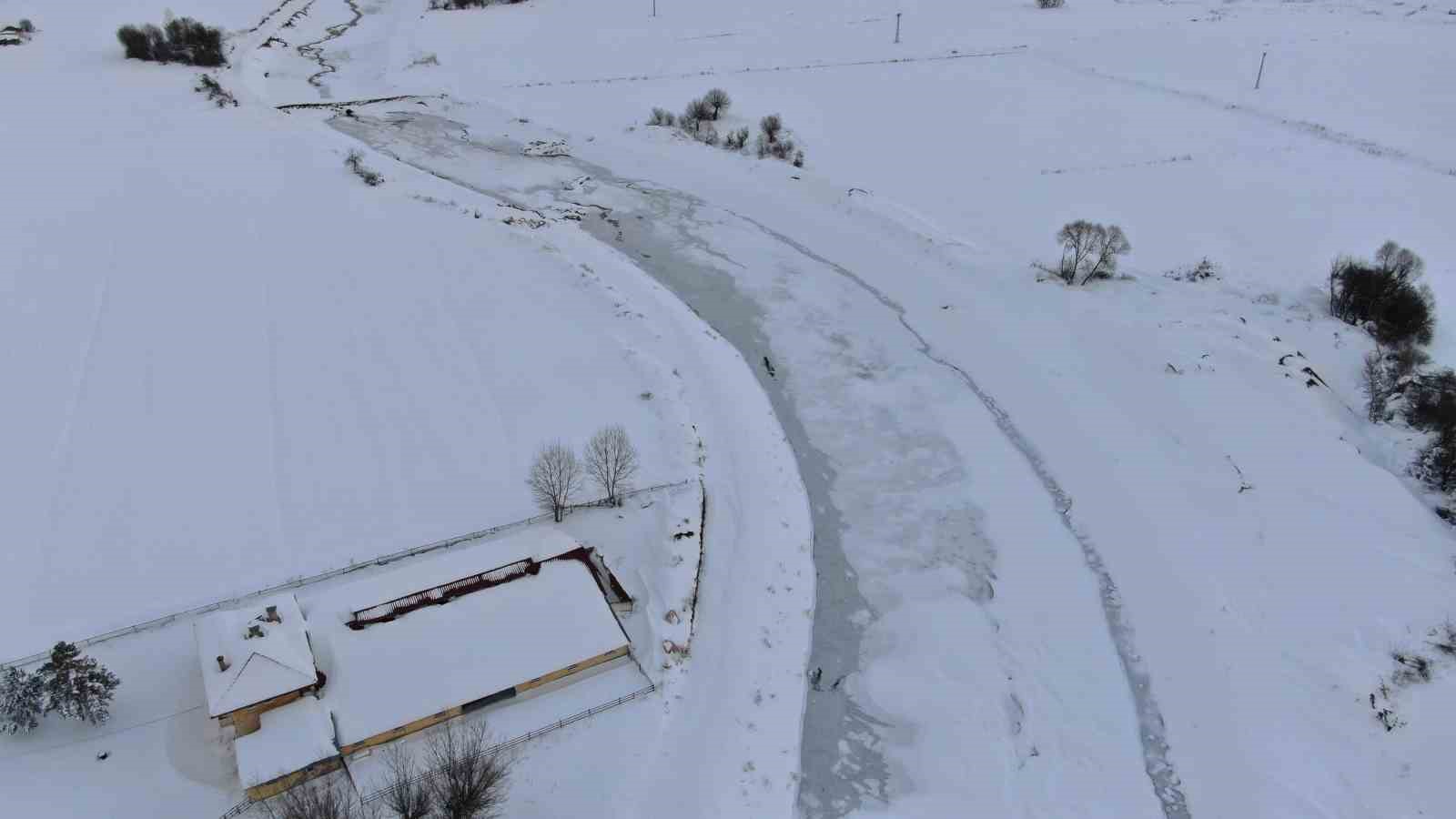 Kastamonu buz kesti: Dereler, barajlar ve göletler dondu

