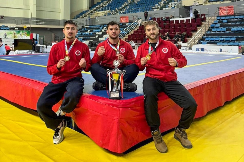 Kastamonu Üniversitesi sporcularından Türkiye ikinciliği
