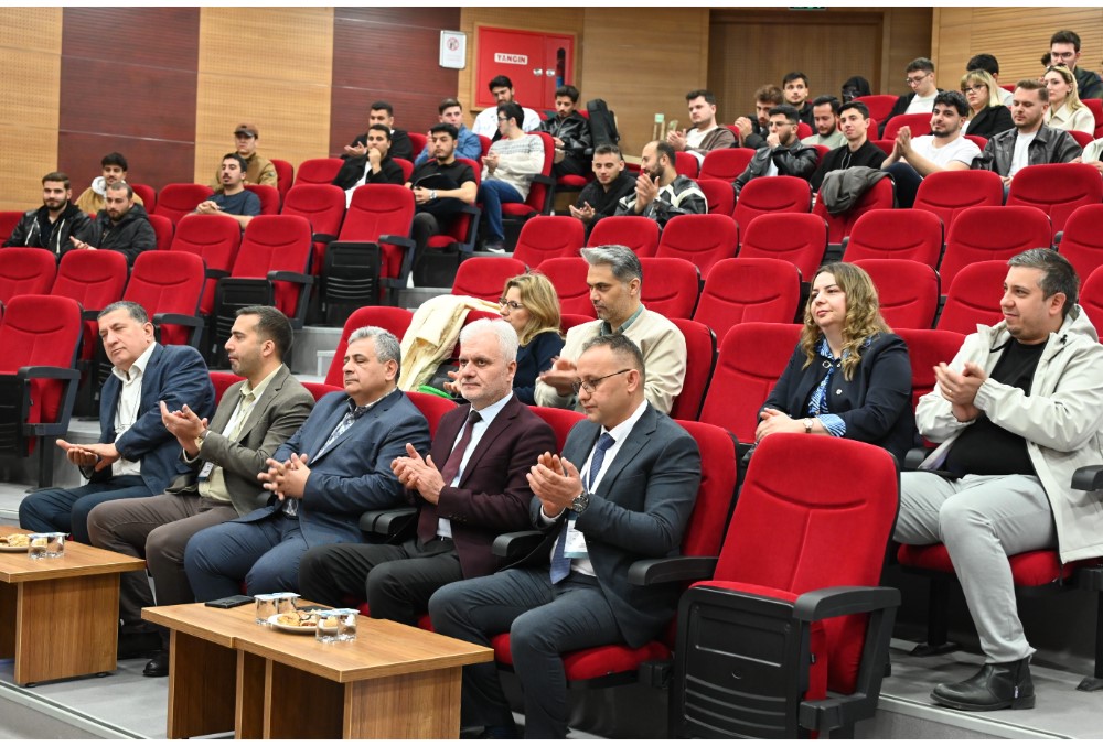 Kastamonu Üniversitesi’nde yapılardaki malzemelerin deprem dayanımı masaya yatırıldı
Kastamonu Üniversitesi’nde yapılardaki malzemelerin deprem dayanımı masaya yatırıldı