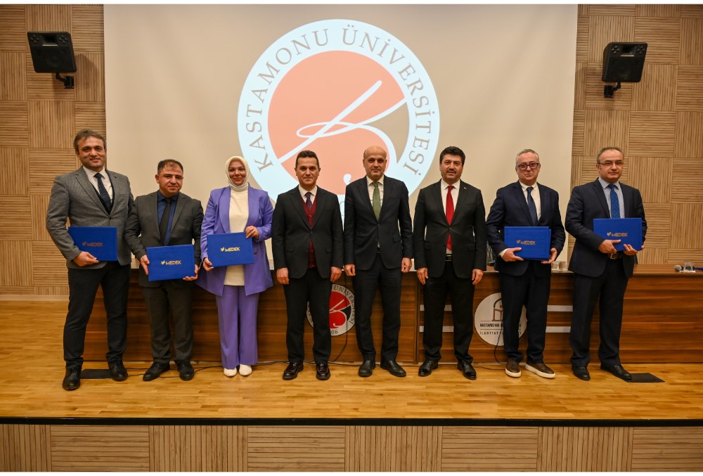 Kastamonu Üniversitesi’ndeki programlara MEDEK akreditasyon belgeleri verildi
Kastamonu Üniversitesi’ndeki programlara MEDEK akreditasyon belgeleri verildi