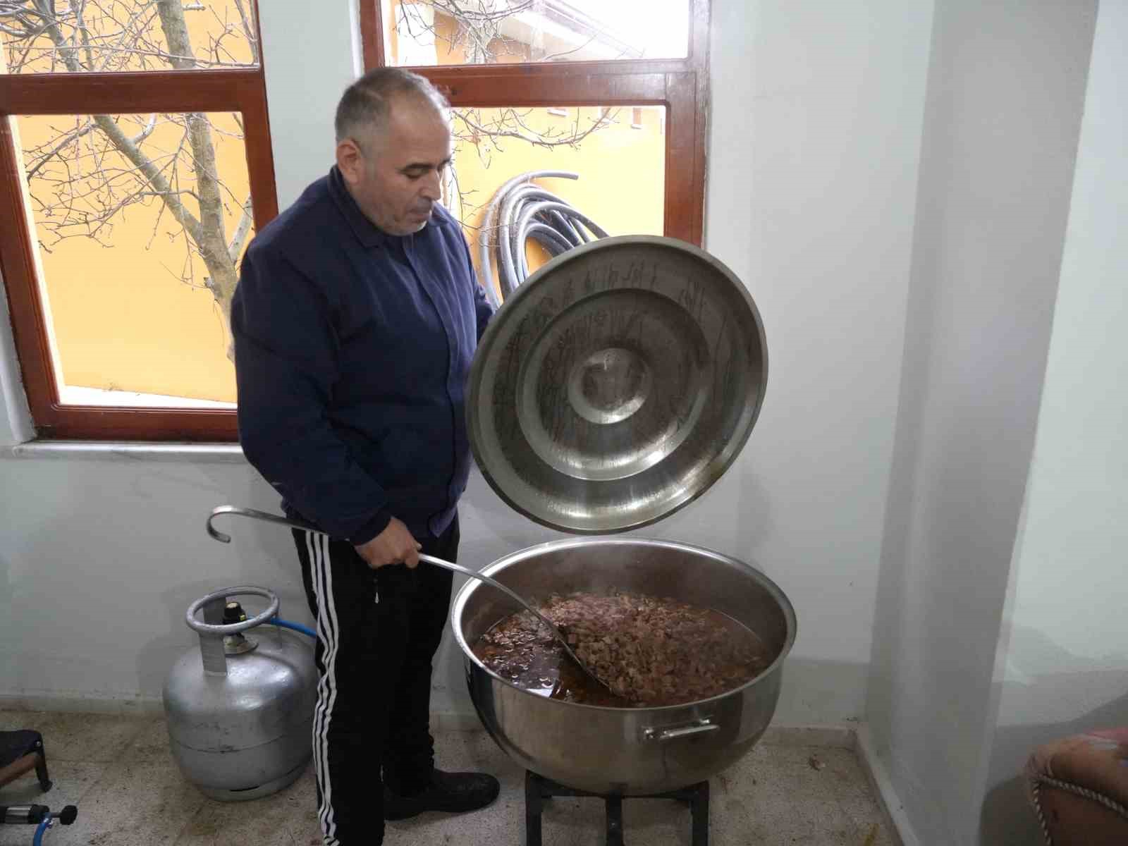 Kastamonu’da 8 asırlık "tekke çorbası" geleneği bu yıl da yaşatıldı
