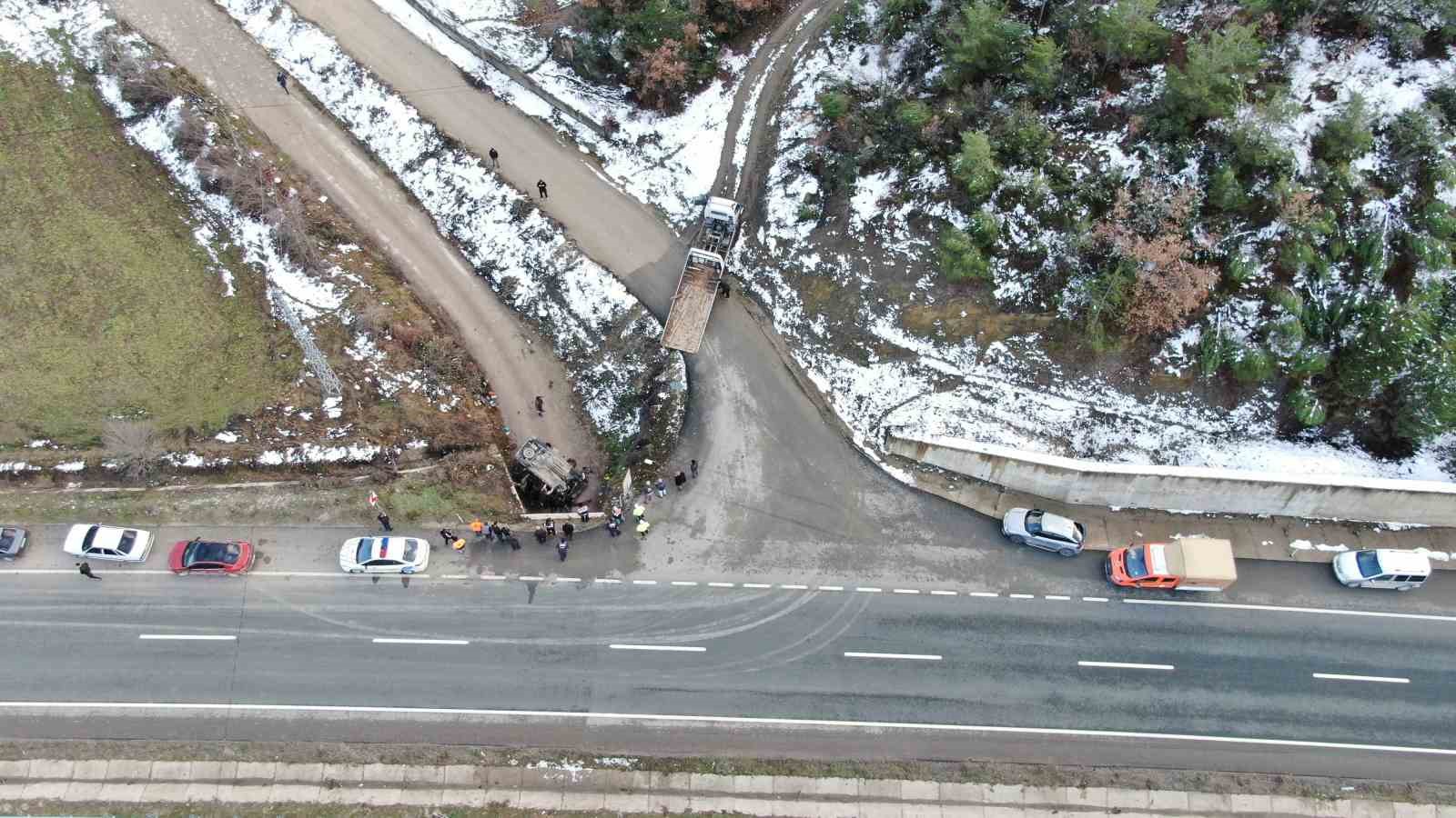 Kastamonu’da hafif ticari araç şarampole uçtu: 1 ölü
