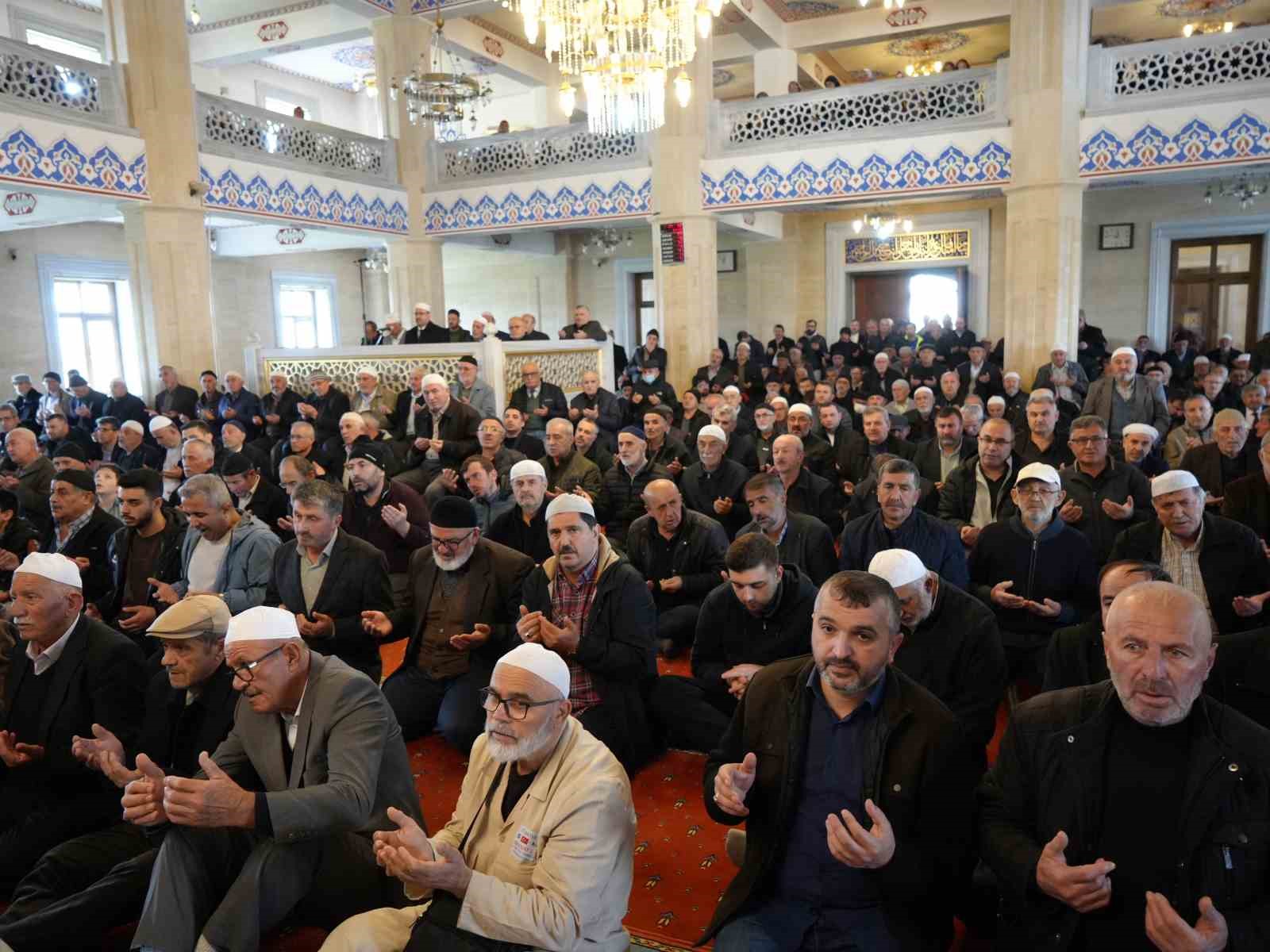 Kastamonu’da ilk hac kafilesi kutsal topraklara uğurlandı
