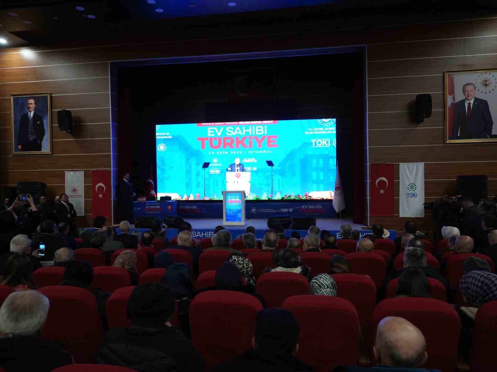 Kastamonu’da inşa edilecek 2 bin 380 konutun kuraları çekildi
Kastamonu’da inşa edilecek 2 bin 380 konutun kuraları çekildi