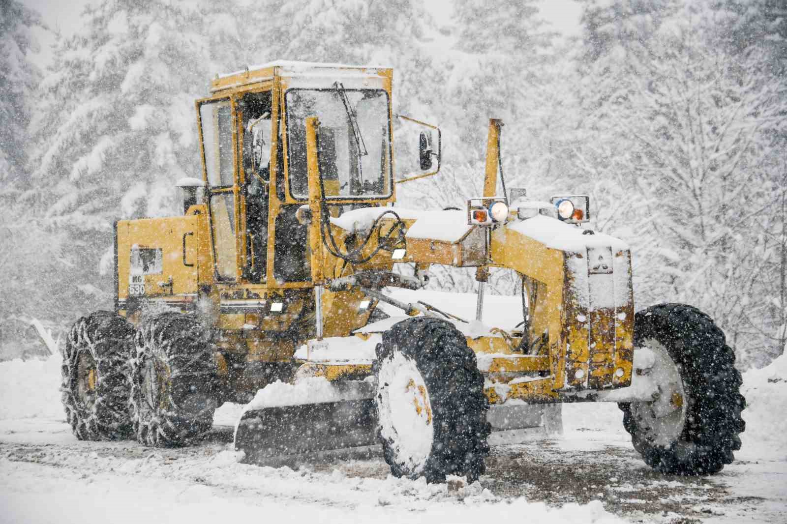 Kastamonu’da köy yollarında karla mücadelesi yeniden başladı
