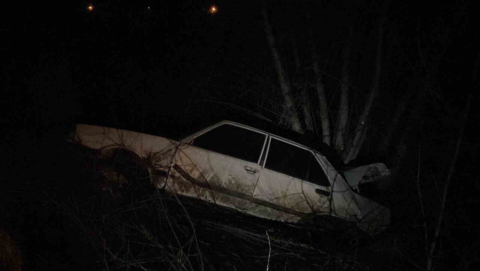 Kastamonu’da otomobil ağaca çarptı: 1 yaralı
