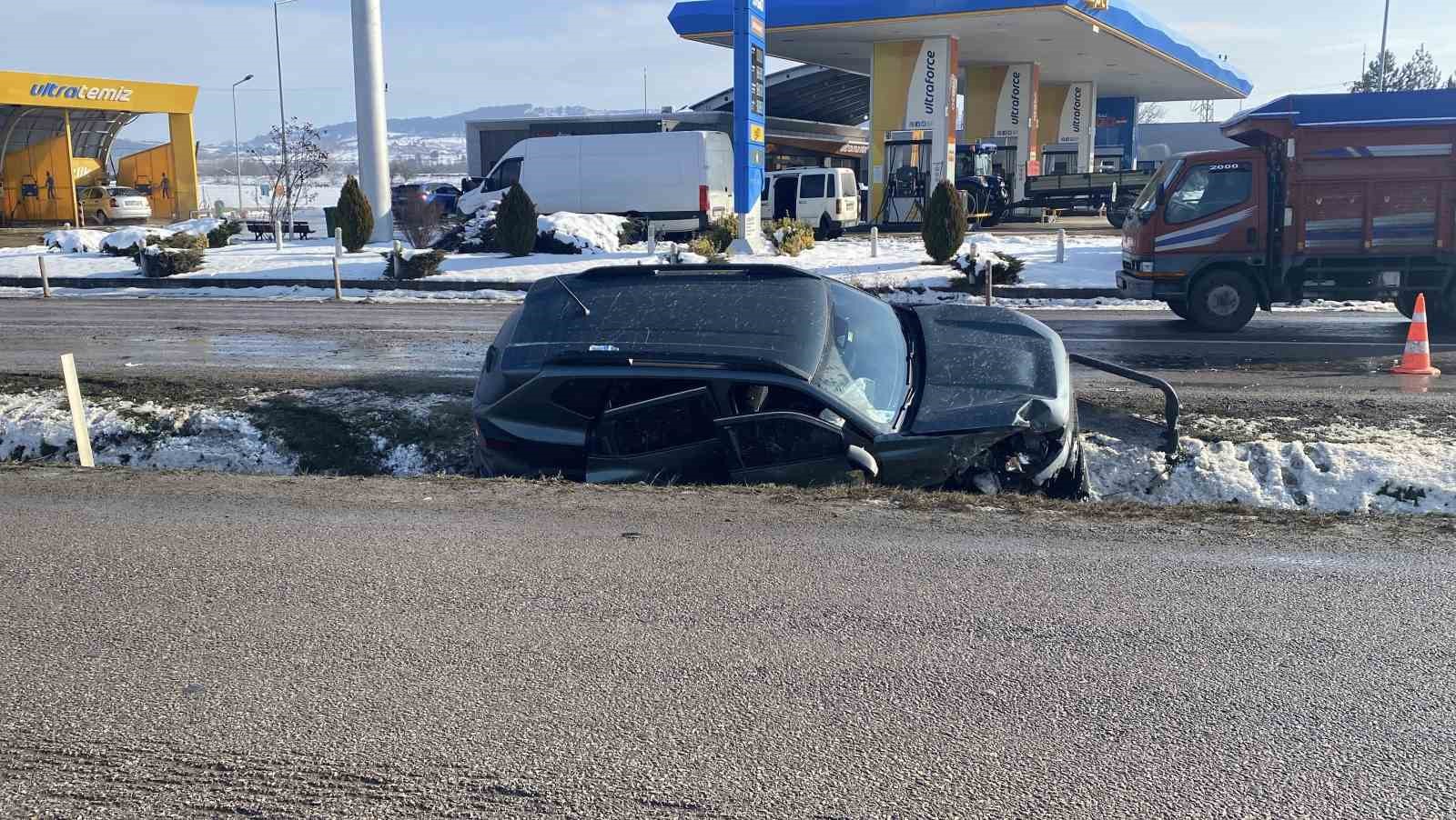 Kastamonu’da otomobil ile cip çarpıştı: 3 yaralı
