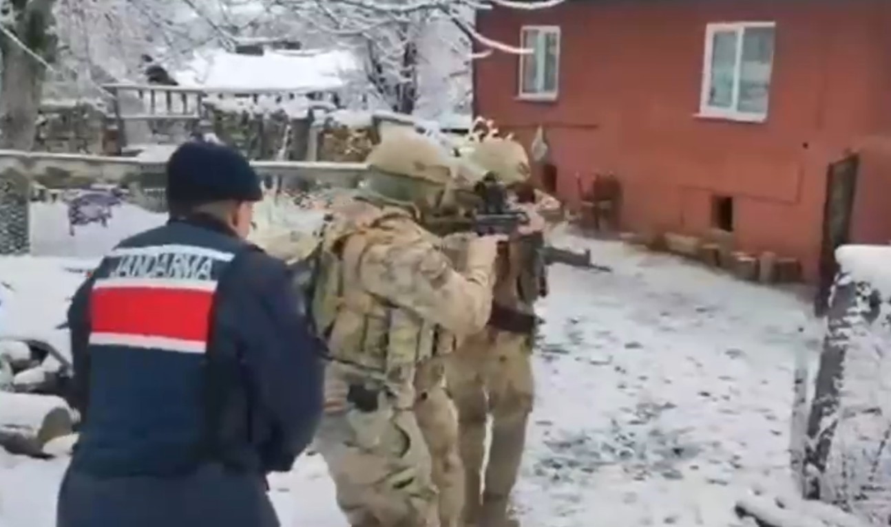 Kastamonu’da uyuşturucu operasyonlarında 9 gözaltı
