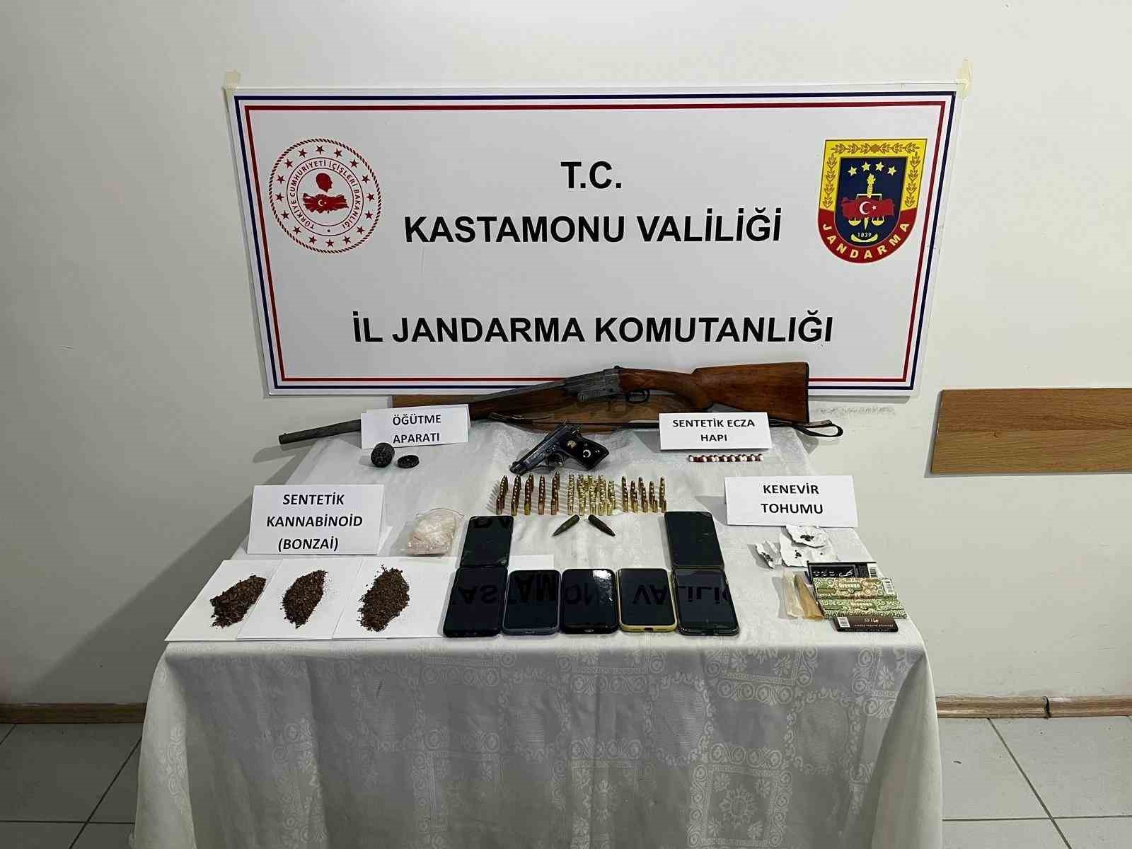 Kastamonu’da uyuşturucu operasyonu: 4 tutuklama
