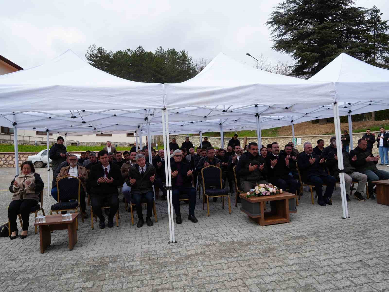 Kastamonu’da yangına hassas köylere 20 su tankeri dağıtıldı
Kastamonu’da yangına hassas köylere 20 su tankeri dağıtıldı