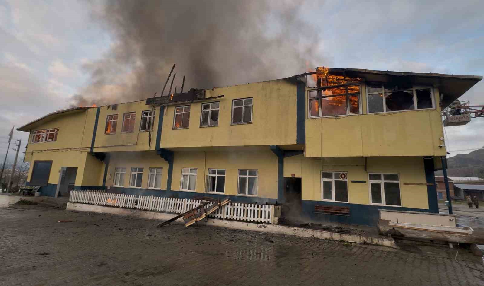 Kastamonu’daki fabrika yangını kontrol altına alındı
