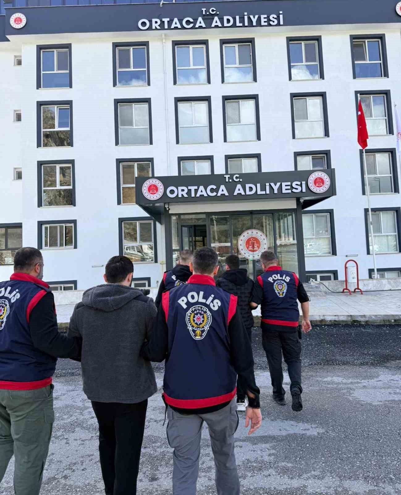 ‘Kasten öldürme’ suçundan aranan 2 şahıs yakalandı
