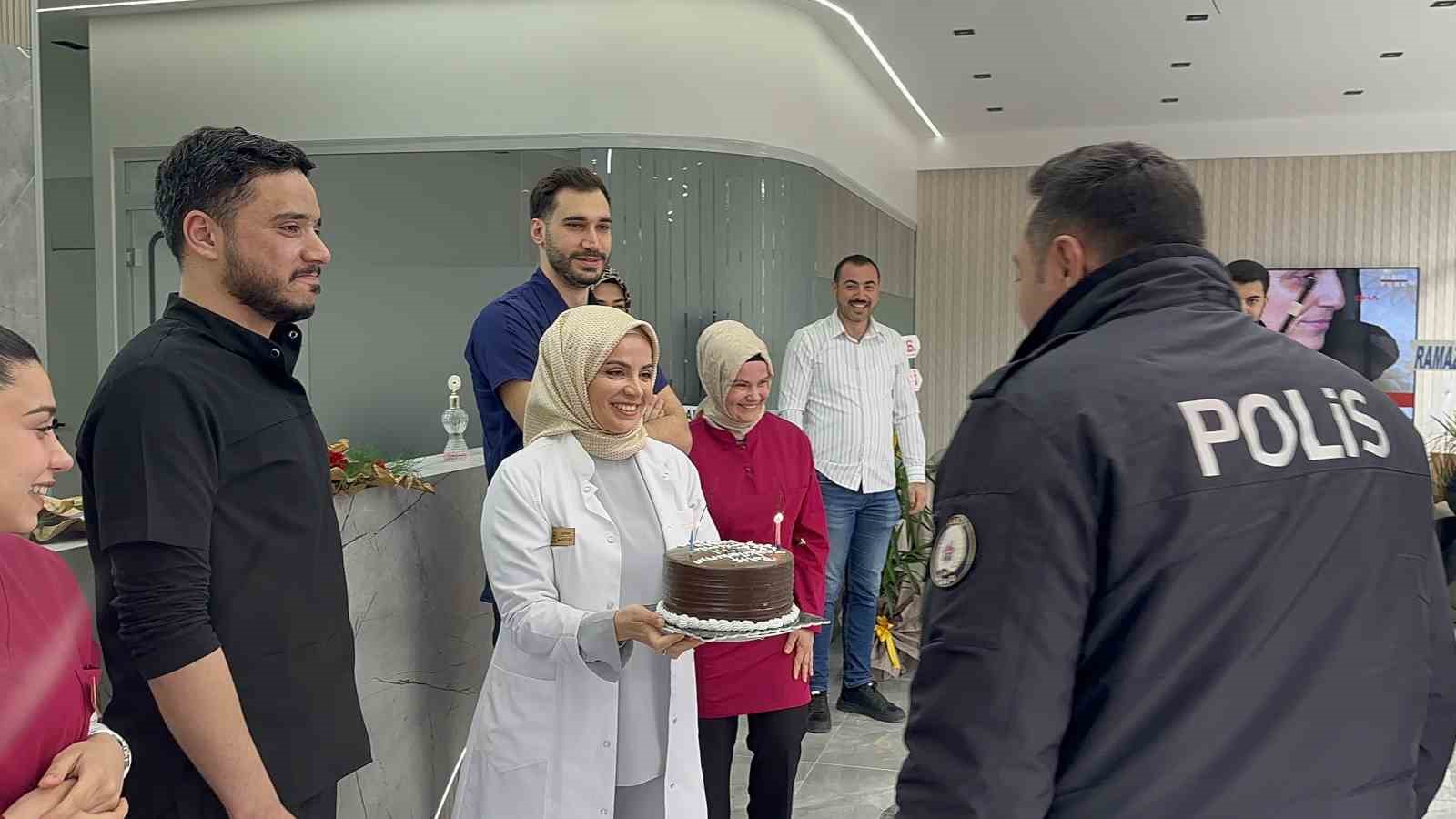 Kavga ihbarına gelen polisler sürprizle karşılaştı
