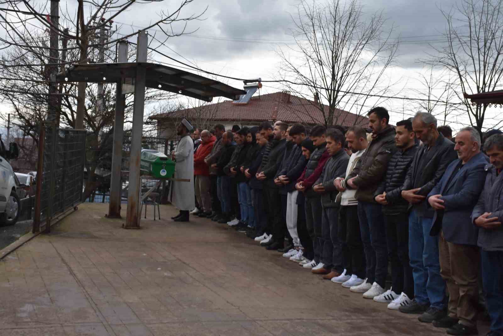 Kavgada tüfekle vurulan genç son yolculuğuna uğurlandı
