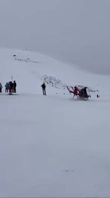 Kayak merkezinde kaza: 6 yaralı
