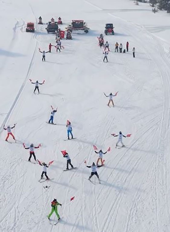 Kayak sezonu açıldı, Vali kayak severleri davet etti
