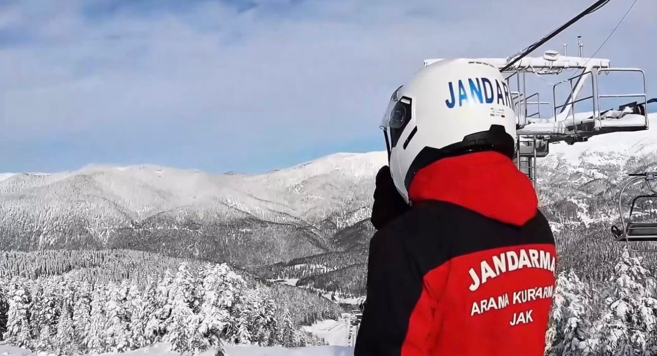 Kayak tutkunlarının güvenliği JAK timlerine emanet
