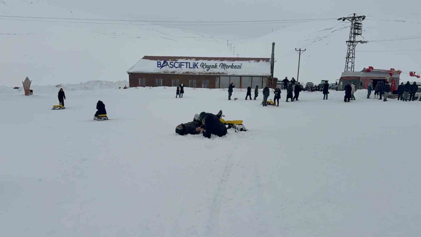 Kayakseverler Başçiftlik’e akın etti
