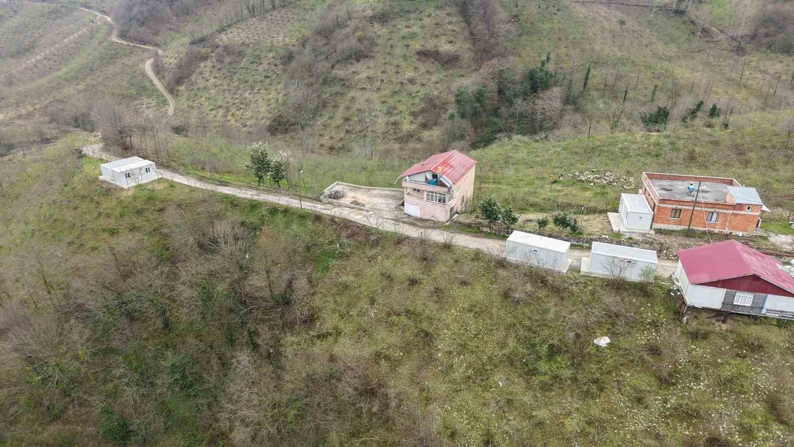 Kayan mahalleye konteyner desteği
