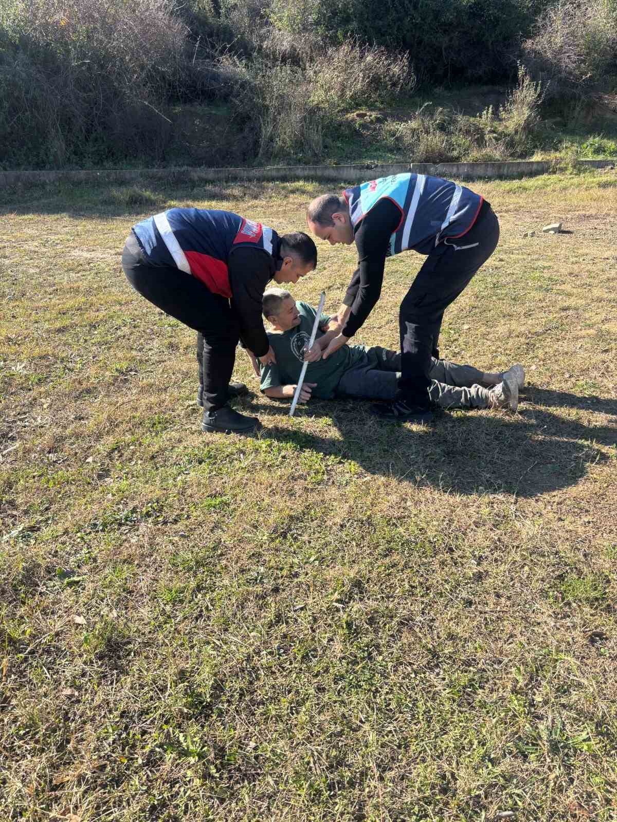 Kayıp alzaymır hastası adam evine 12 kilometre mesafede bulundu
