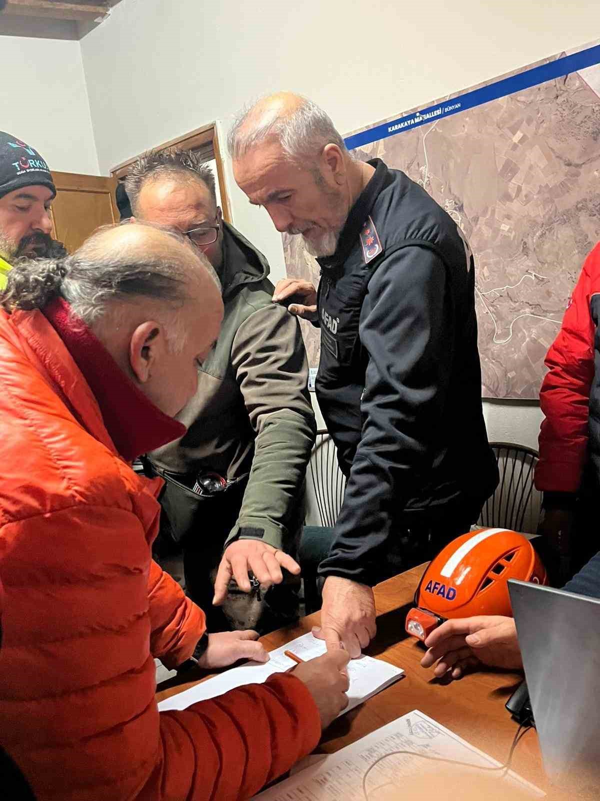 Kayıp olarak aranan alzaymır hastası adamın cansız bedenine ulaşıldı
