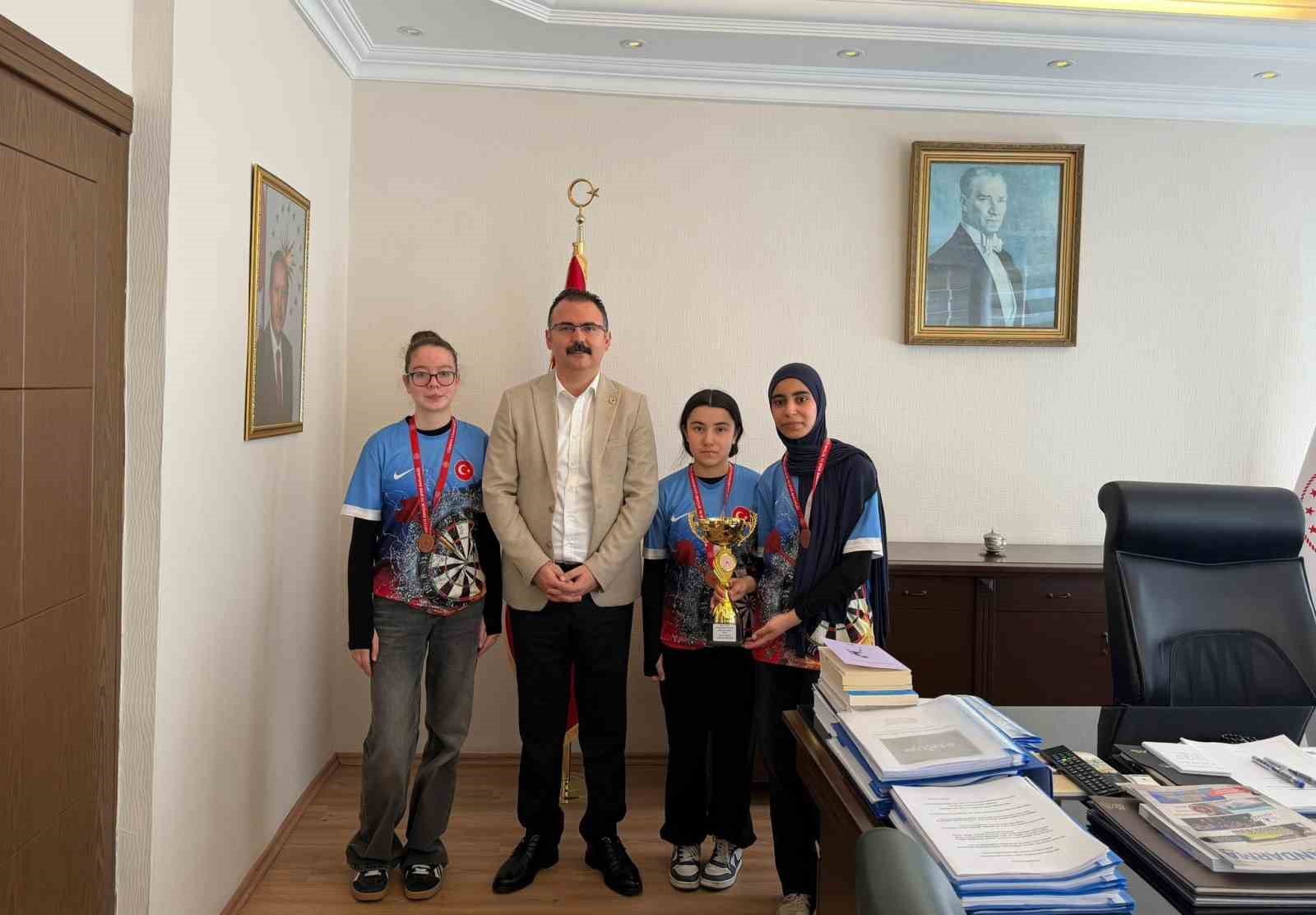 Kaymakam Ateş, Türkiye şampiyonası öncesi sporcuları ağırladı
