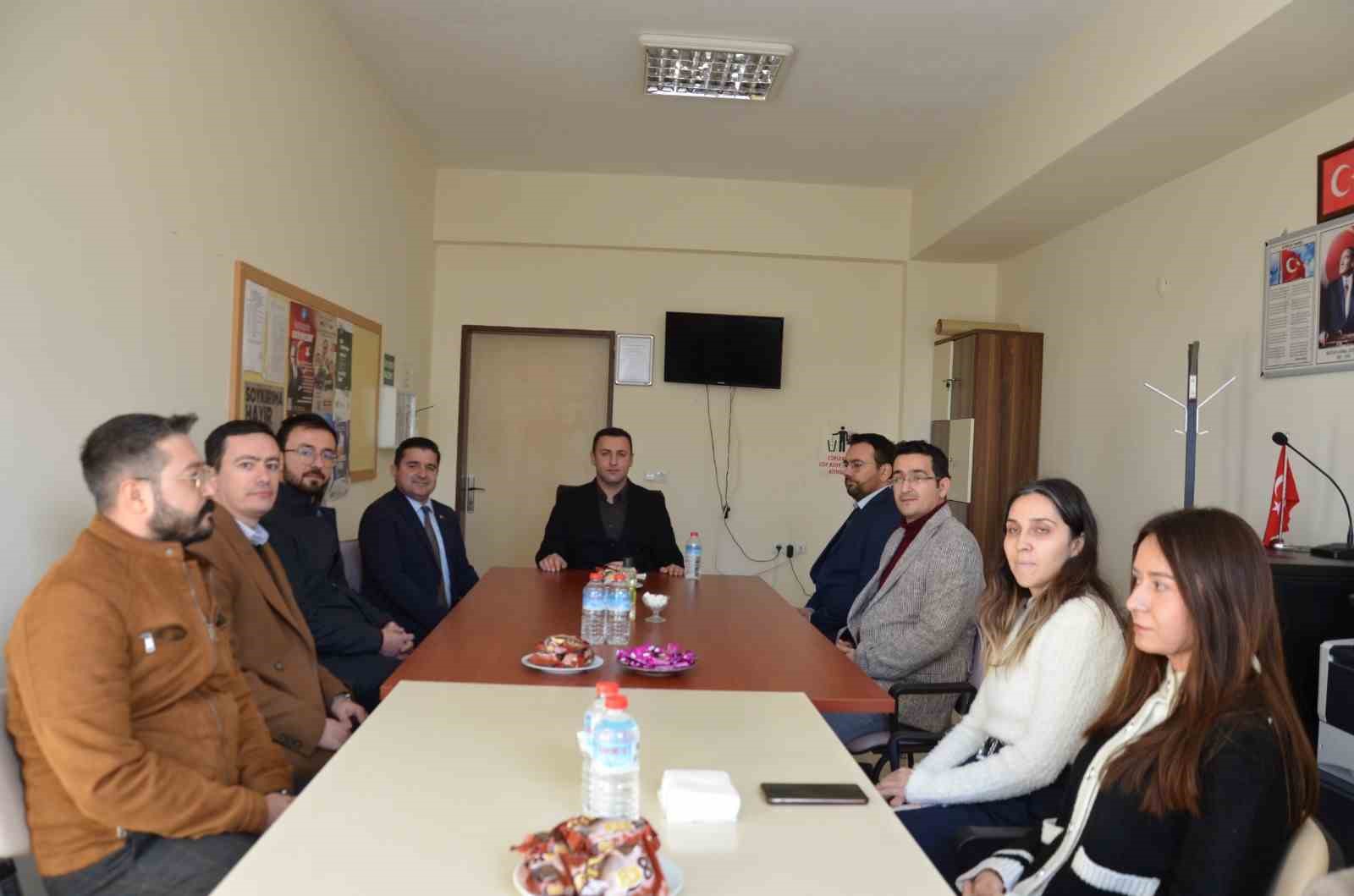 Kaymakam Başkapan, Günlüce’de kurum çalışanları ve vatandaşlarla bir araya geldi
