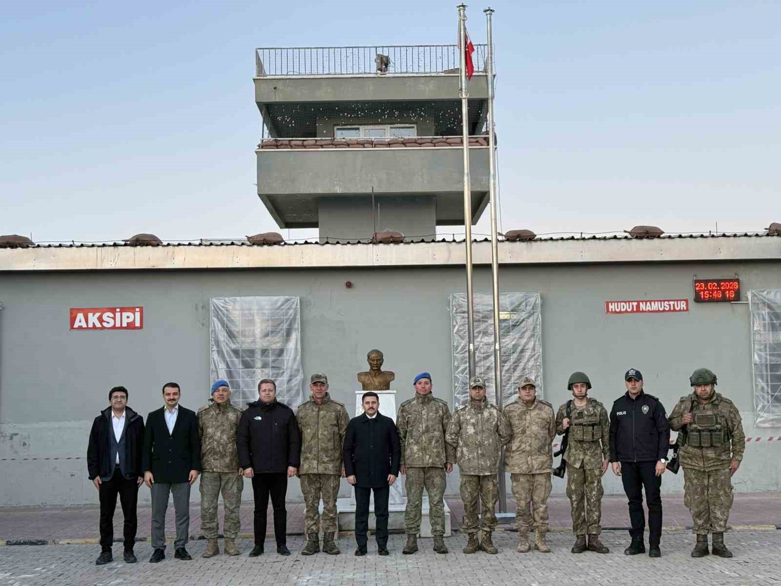 Kaymakam Bulut, askerle iftarda bir araya geldi
