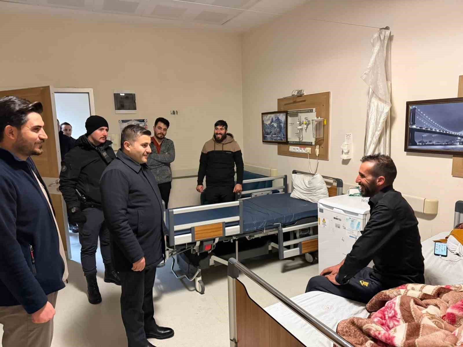 Kaymakam Bulut yeni yıla görev başındakilerle girdi
