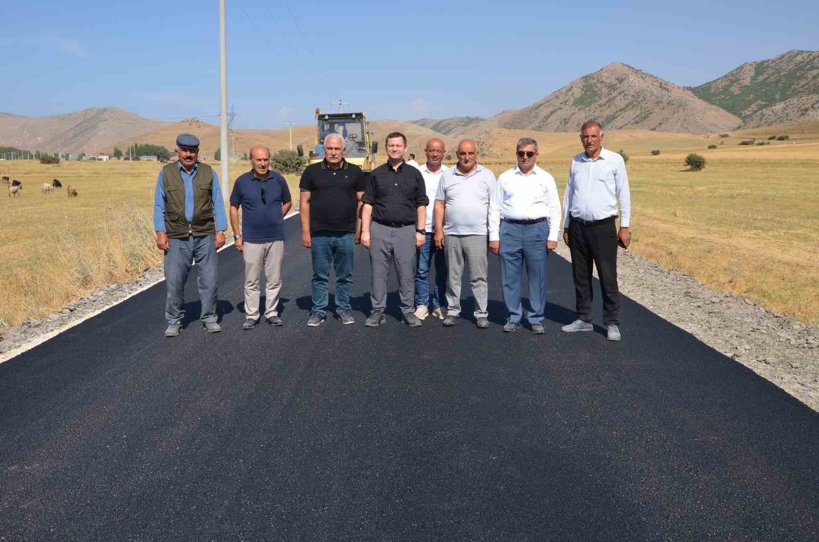 Kaymakam Demirer, özel idare ve KHGB’nin faaliyetlerini değerlendirdi
