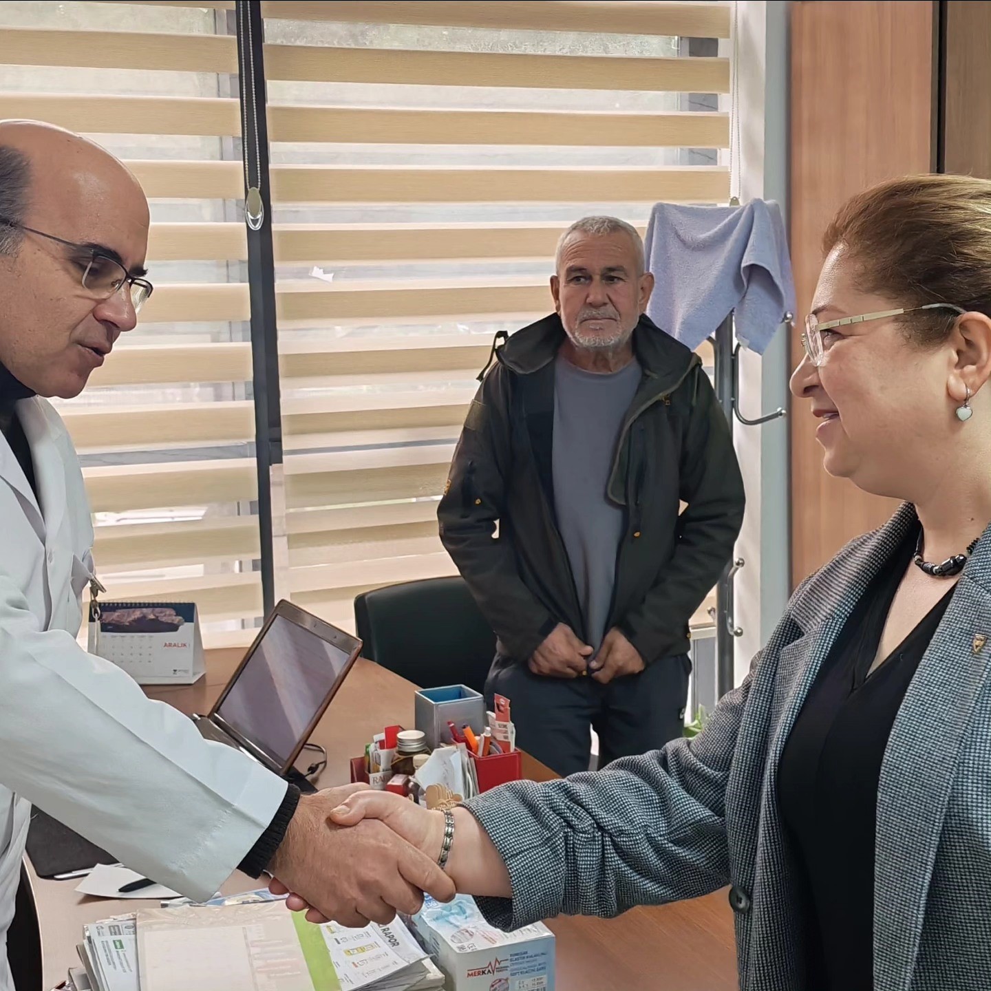 Kaymakam Doğru Germencik Devlet Hastanesi’ndeki çalışmaları değerlendirdi
