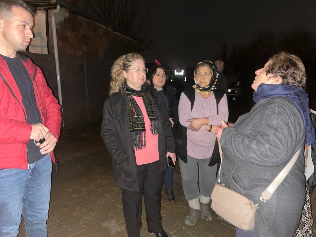 Kaymakam Doğru yağış sonrası vatandaşların yanında
