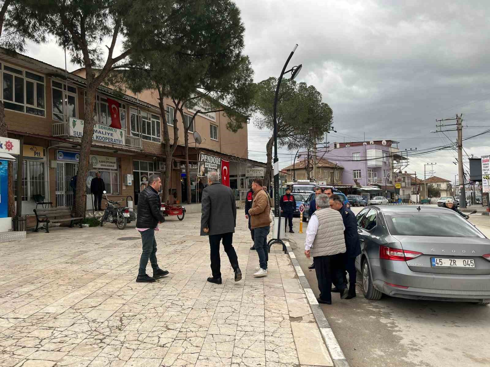 Kaymakam Güngör mahalle halkıyla buluştu
