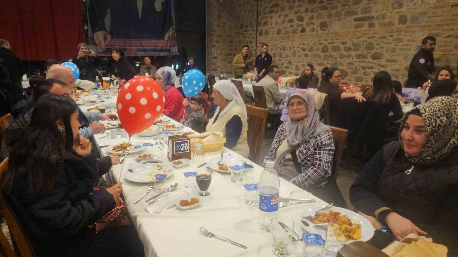 Kaymakam Kan, öksüz ve yetimlerle iftarda buluştu
