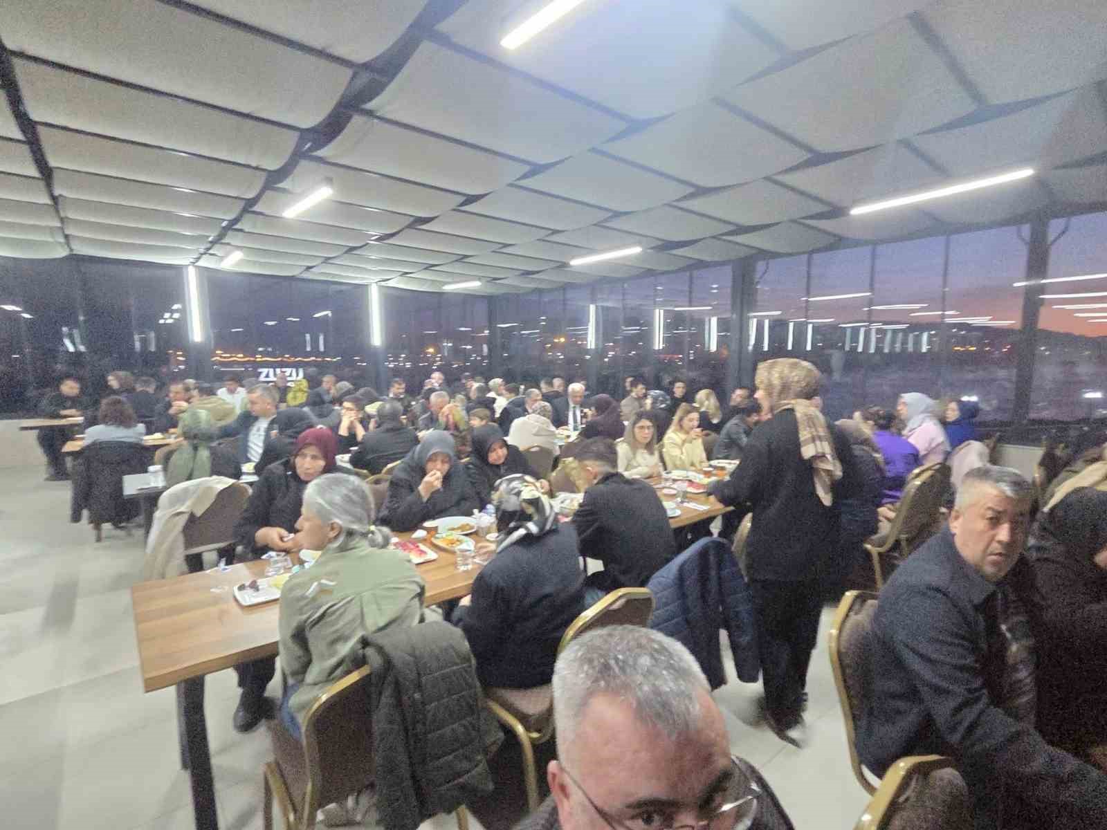 Kaymakam Köksal, Şehit aileleri ile gaziler için iftar yemeği verdi
