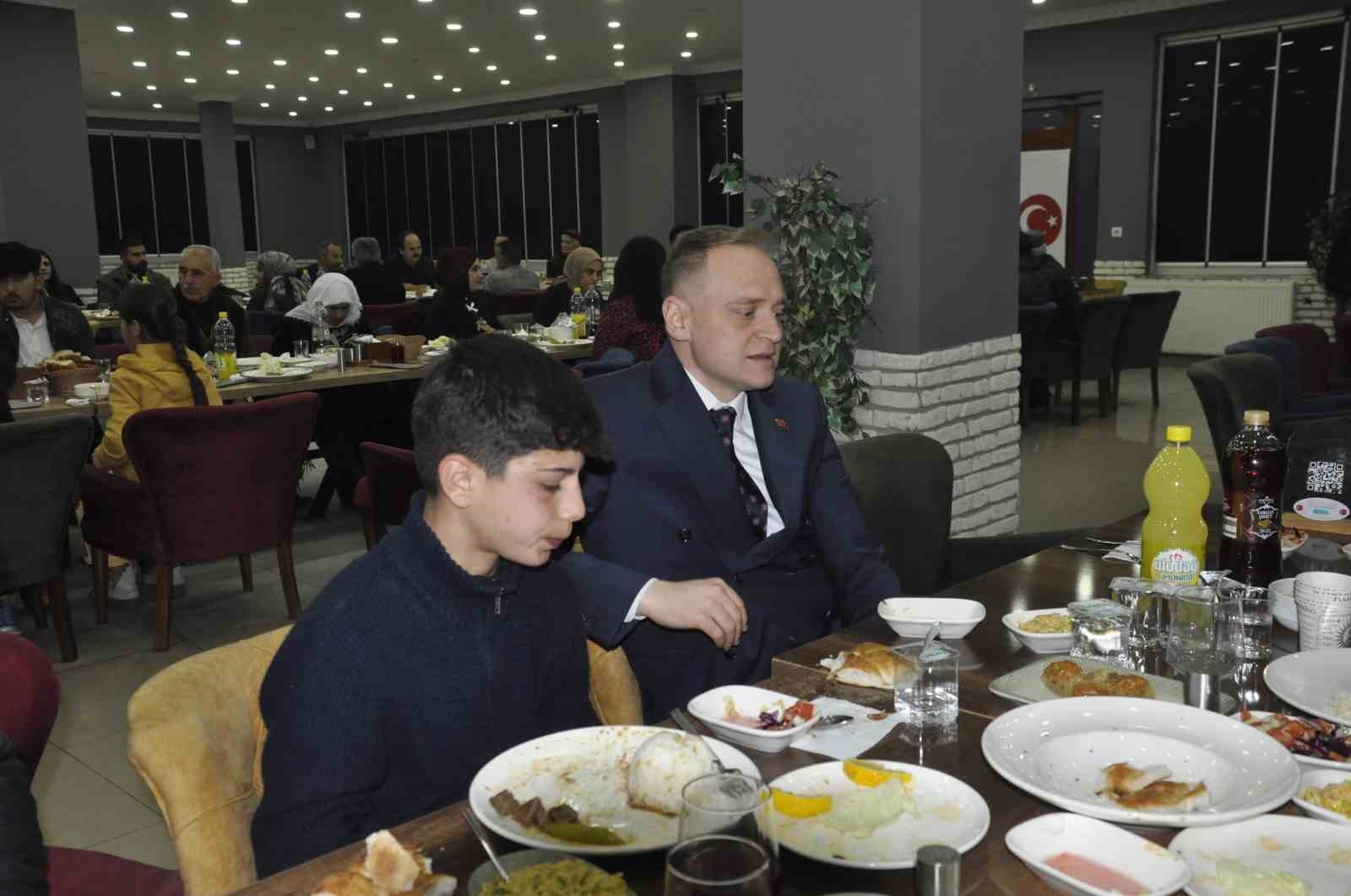Kaymakam Koşansu şehit aileleri ve gazilerle iftarda buluştu
