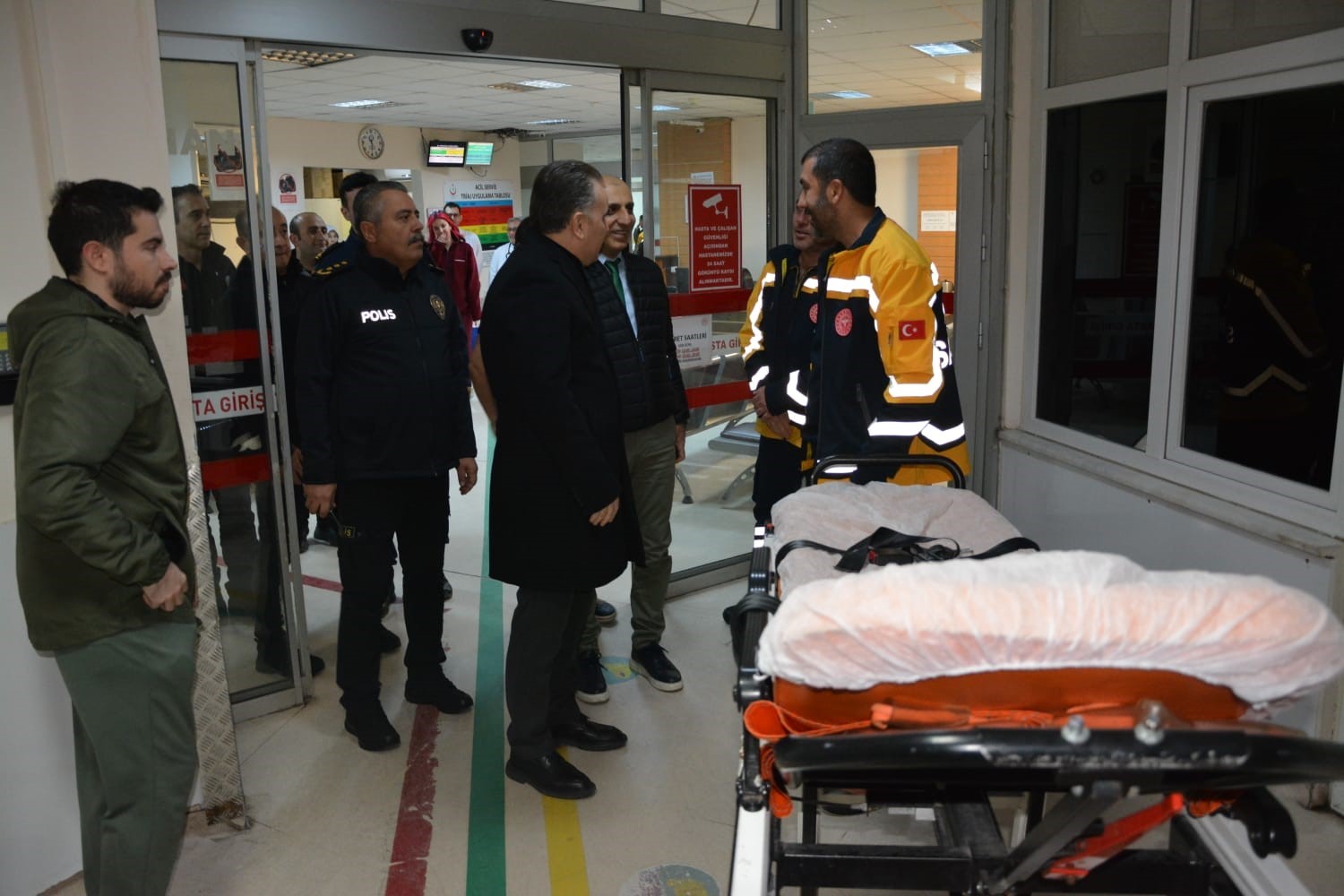 Kaymakam Odabaş yeni yılda görev başındaki personeli yalnız bırakmadı
