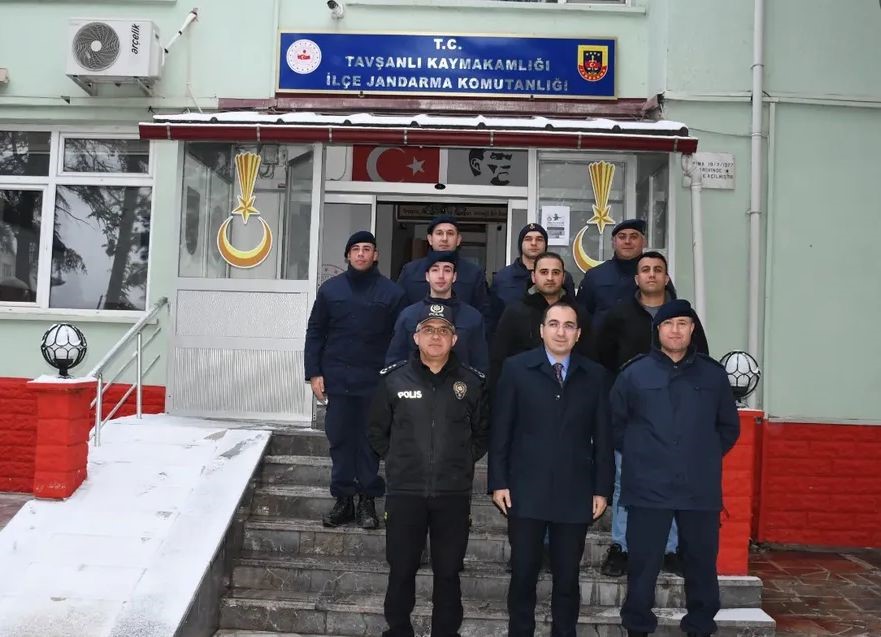 Kaymakam Özdemir’den emniyet ve jandarmaya güvenlik ziyareti
