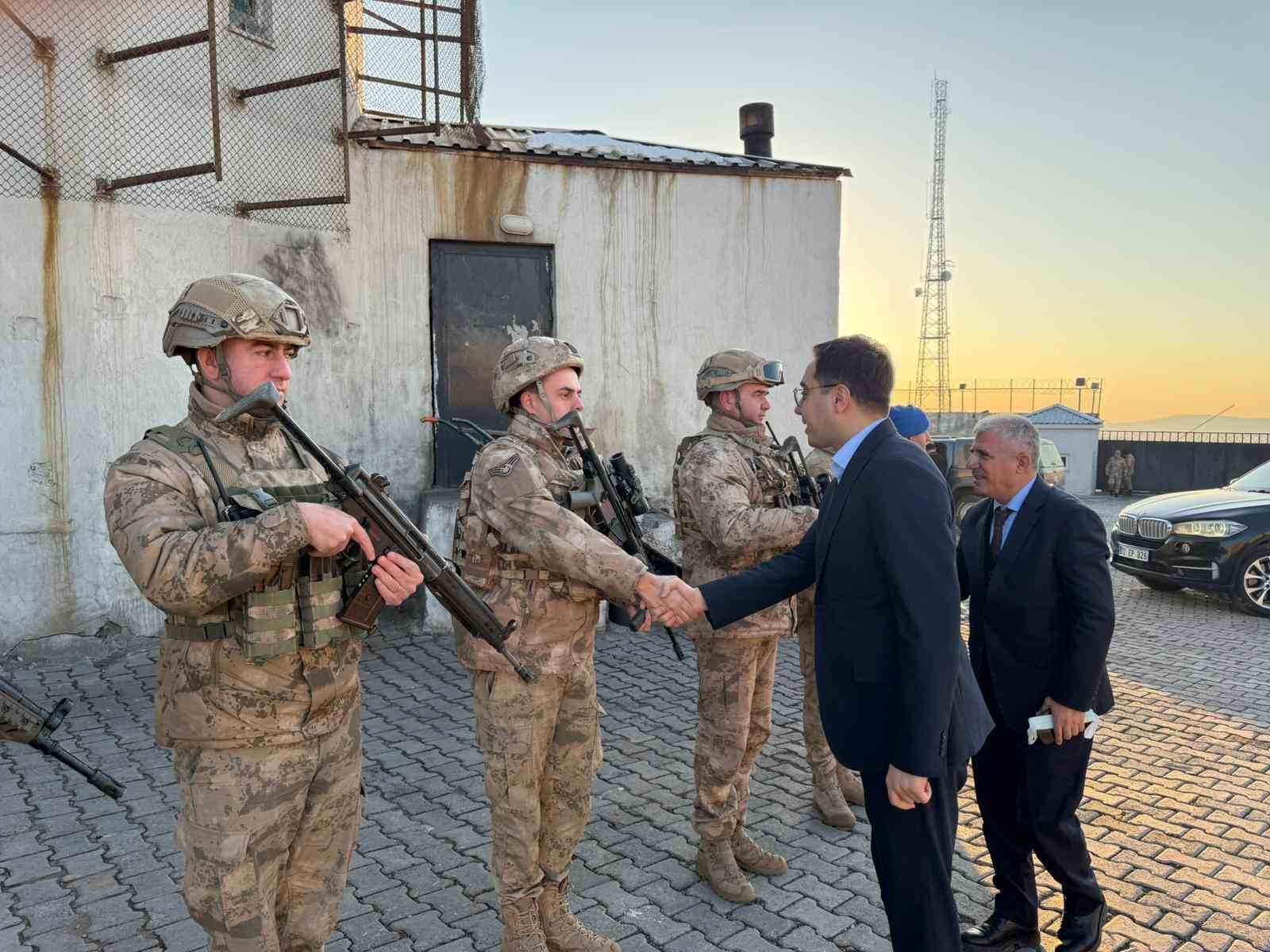 Kaymakam Öztaş, jandarma personeli ile iftarda buluştu
