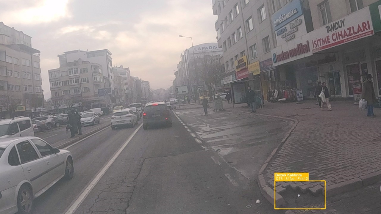 Kayseri, belediyecilikte yapay zeka kullanan nadir şehirler arasında yer aldı
Kayseri, belediyecilikte yapay zeka kullanan nadir şehirler arasında yer aldı