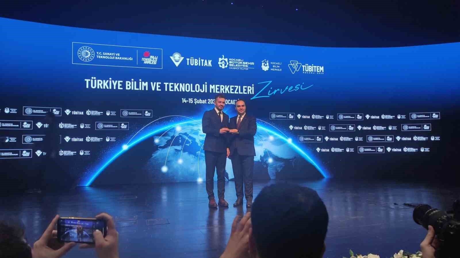 Kayseri Büyükşehir, 2025’i ödüllerle taçlandırdı
