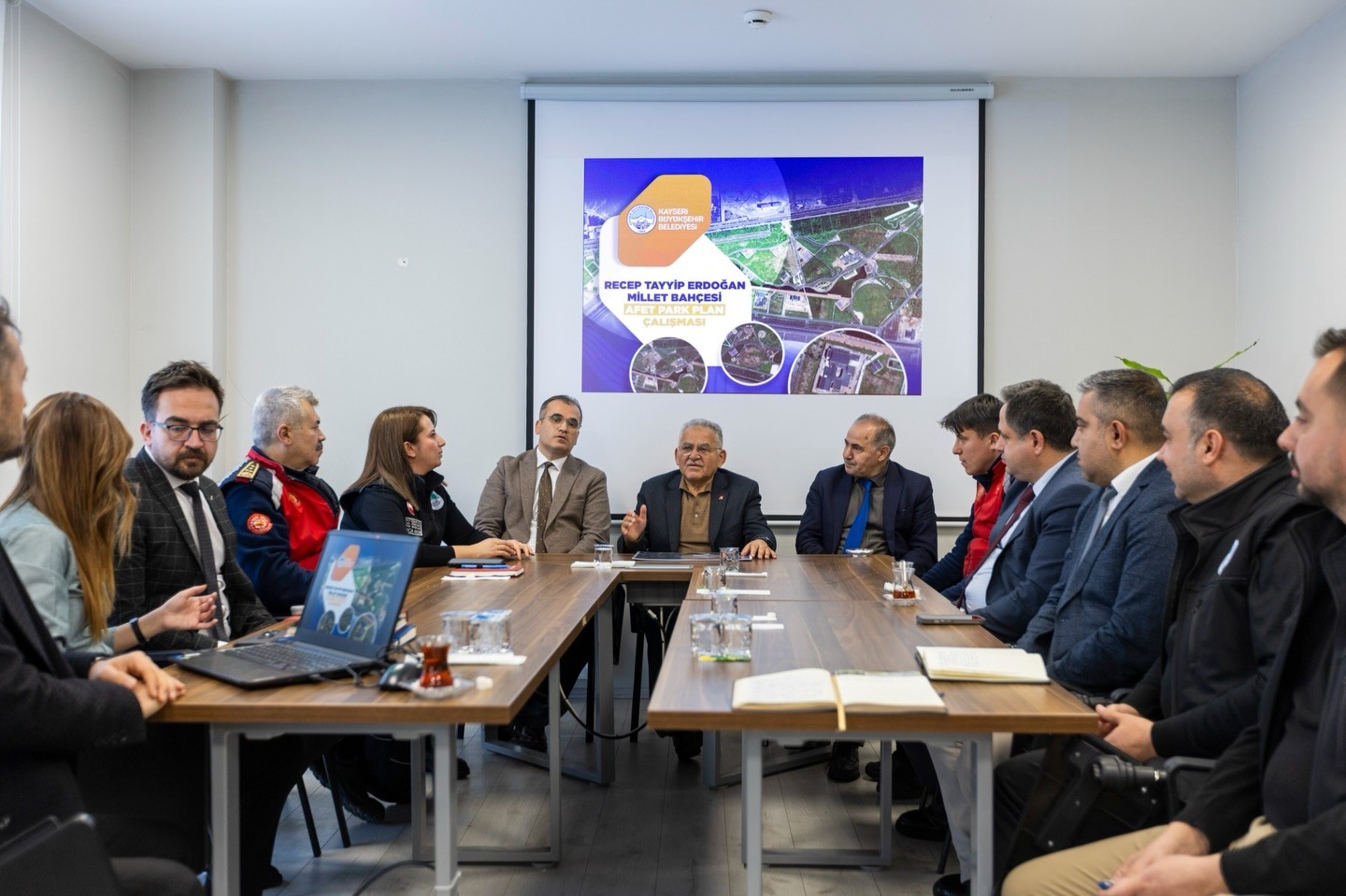 Kayseri Büyükşehir, 2025’te afet farkındalık eğitimleri ve teknik çalışmalarla şehri dirençli hale getirdi
Kayseri Büyükşehir, 2025’te afet farkındalık eğitimleri ve teknik çalışmalarla şehri dirençli hale getirdi