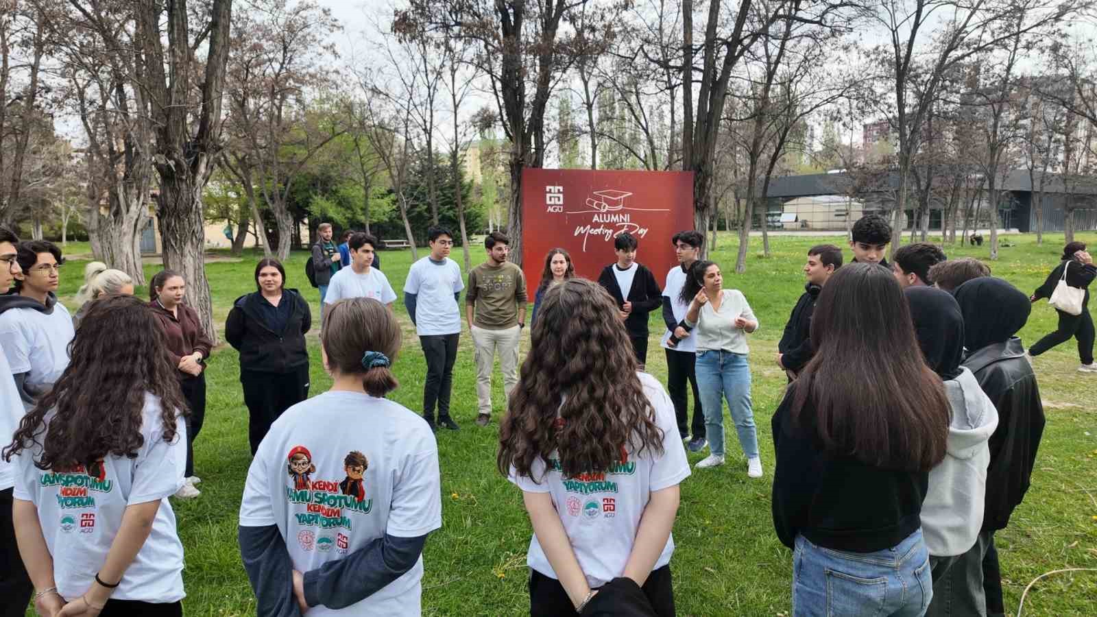 Kayseri Büyükşehir, 2025’te afet farkındalık eğitimleri ve teknik çalışmalarla şehri dirençli hale getirdi
Kayseri Büyükşehir, 2025’te afet farkındalık eğitimleri ve teknik çalışmalarla şehri dirençli hale getirdi