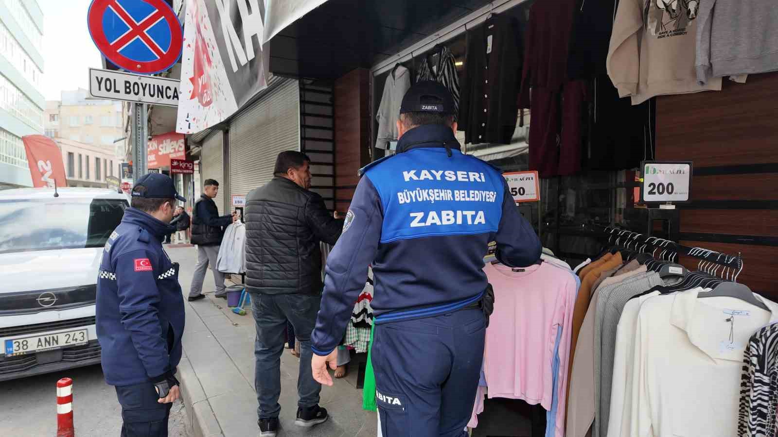 Kayseri Büyükşehir’de düzenli bir şehir için ’kaldırım’ denetimi
