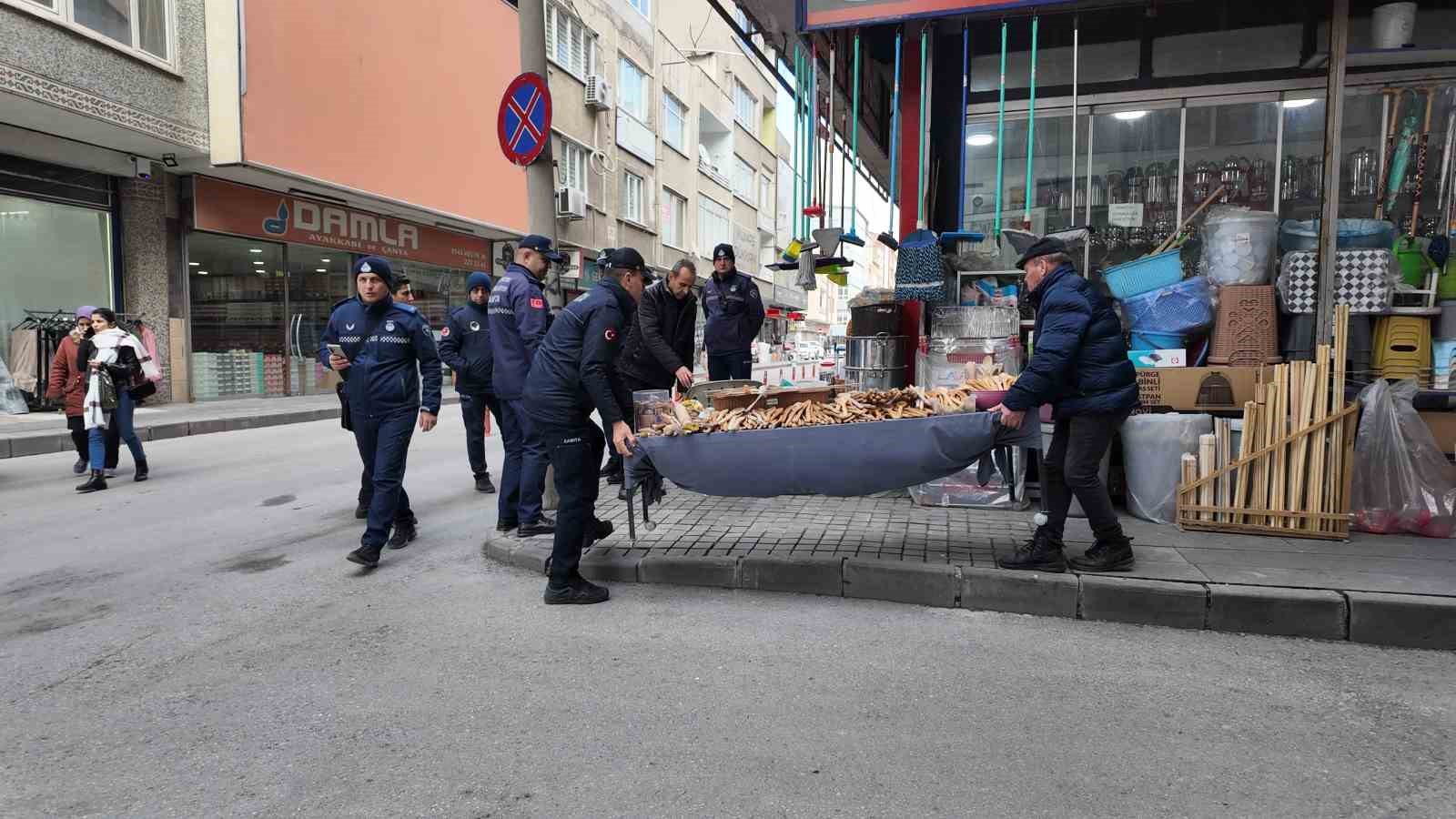 Kayseri Büyükşehir’de düzenli bir şehir için ’kaldırım’ denetimi
