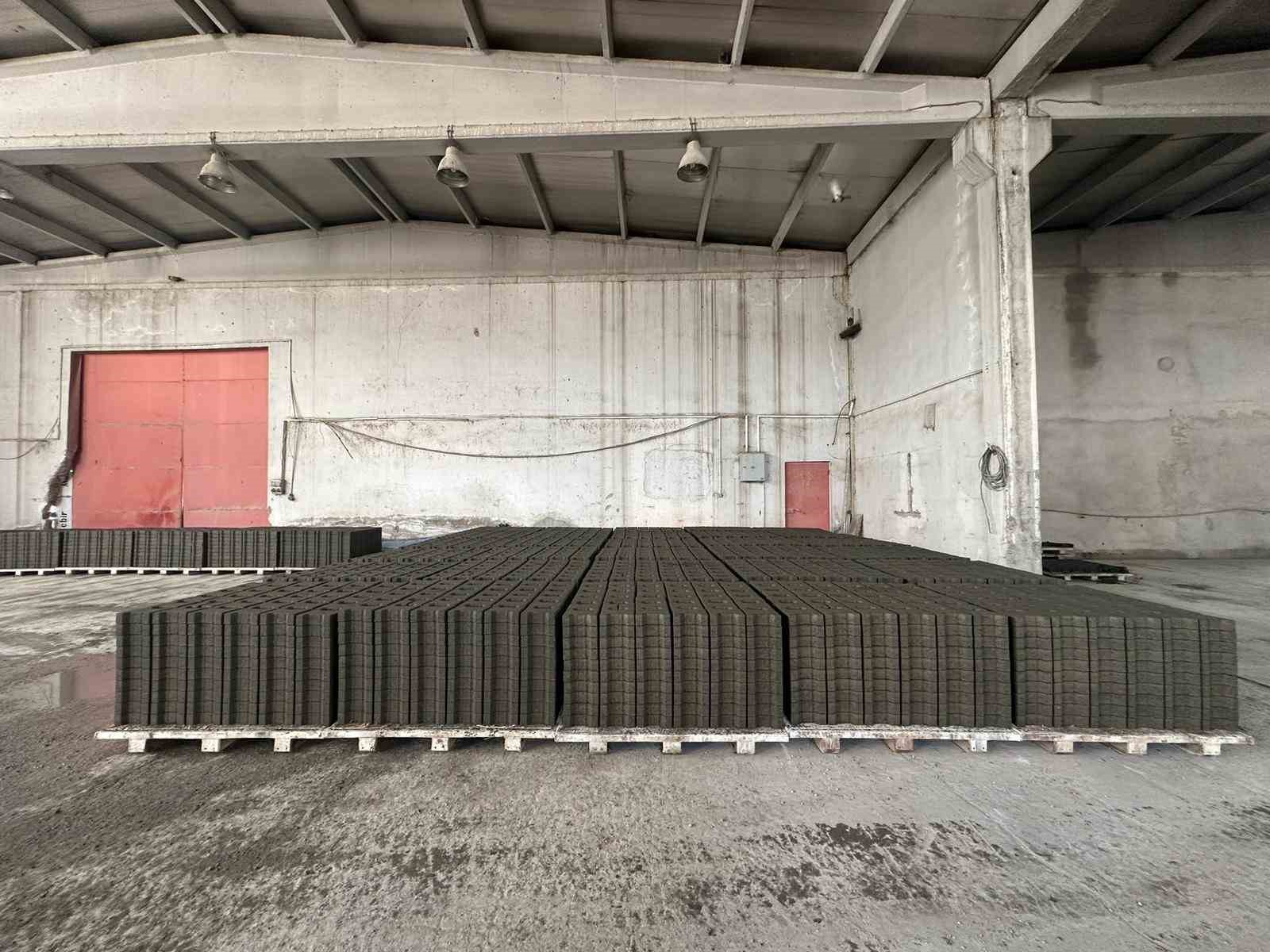 Kayseri Büyükşehir’den kırsala 108.9 milyon TL’lik kilitli parke yatırımı
